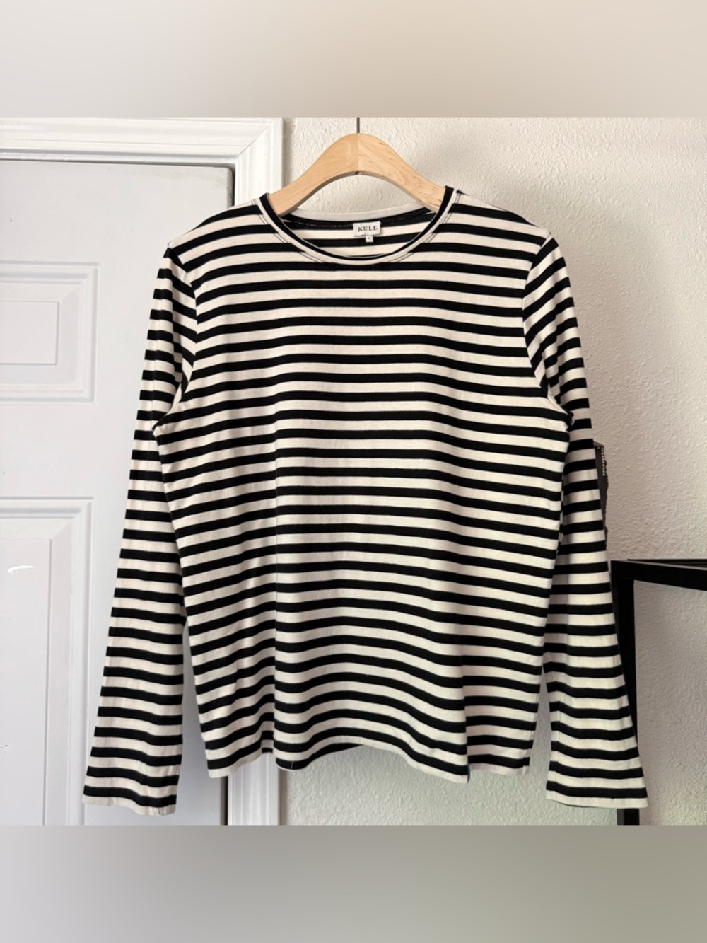 KULE black white cotton striped crew neck long sleeve tee t-shirt